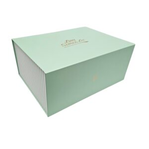 LINA STORES Magnetic Style Box collapsible box covered with Printed Green paper and Hot Foil gold print Matt Laminated (2)